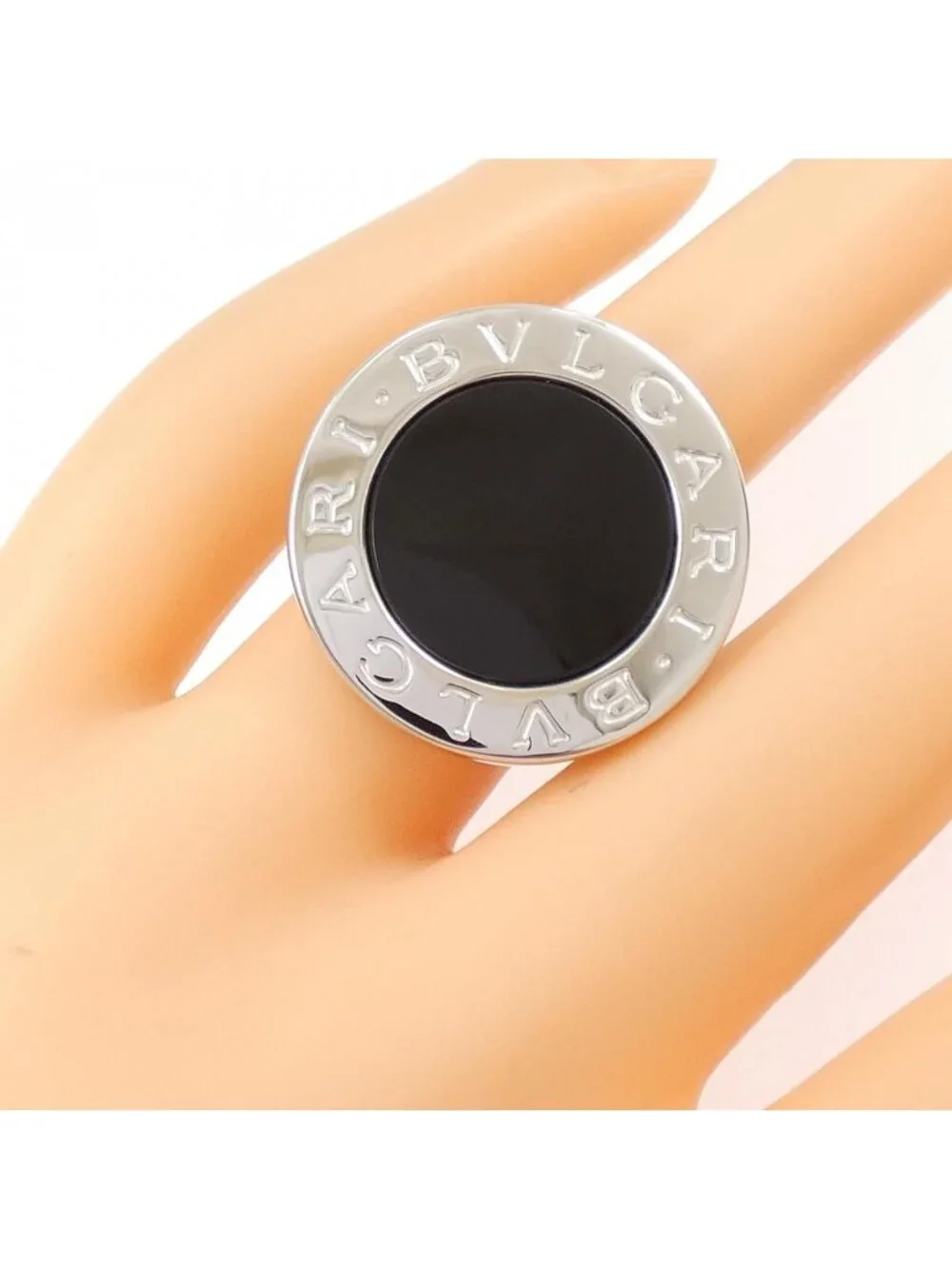 BVLGARI accessories experts stone